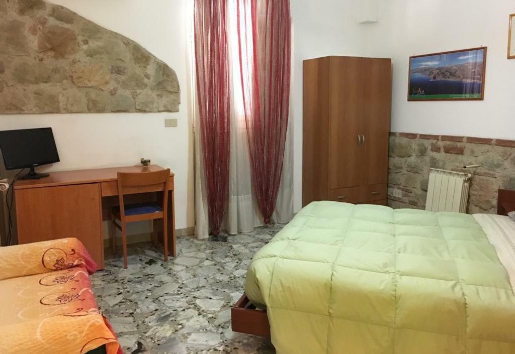 Bed&Breakfast La Casetta Сант-Алессио-Сикуло Экстерьер фото